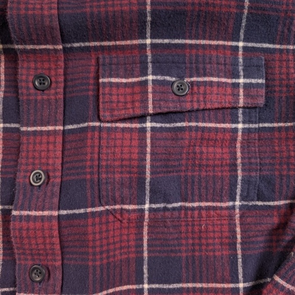 L.L. Bean Traditional Fit Chamois Cloth Shirt - Picture 4 of 5